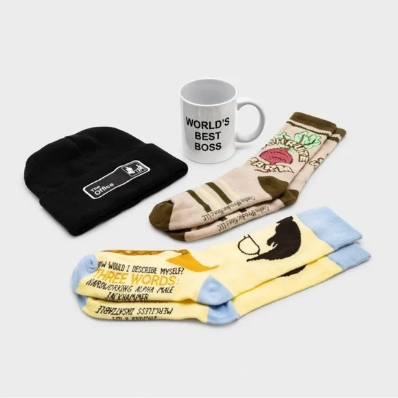 Gift Set - World's Best Boss Mug, Beanie, and Socks (The Office) - Picture 3 of 10